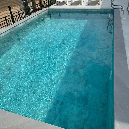 Луксозна вила Casa Azzuro Luxury With Heated Pool & Jacuzzi
