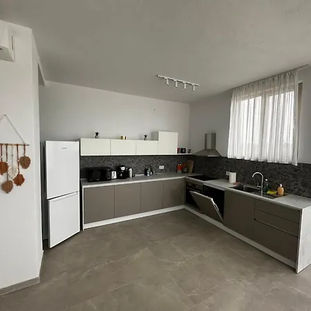 Casa Azzuro Luxury With Heated Pool & Jacuzzi Луксозна вила Лозенец