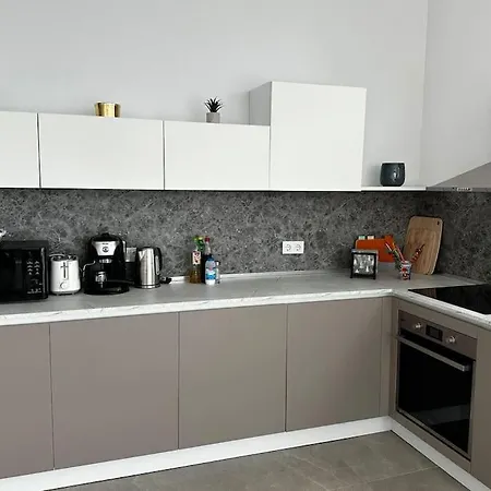 Casa Azzuro Luxury With Heated Pool & Jacuzzi Луксозна вила Лозенец