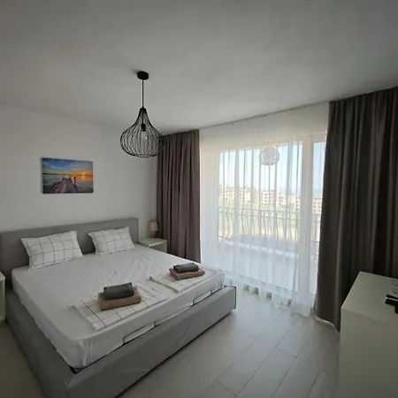 Casa Azzuro Luxury With Heated Pool & Jacuzzi Лозенец
